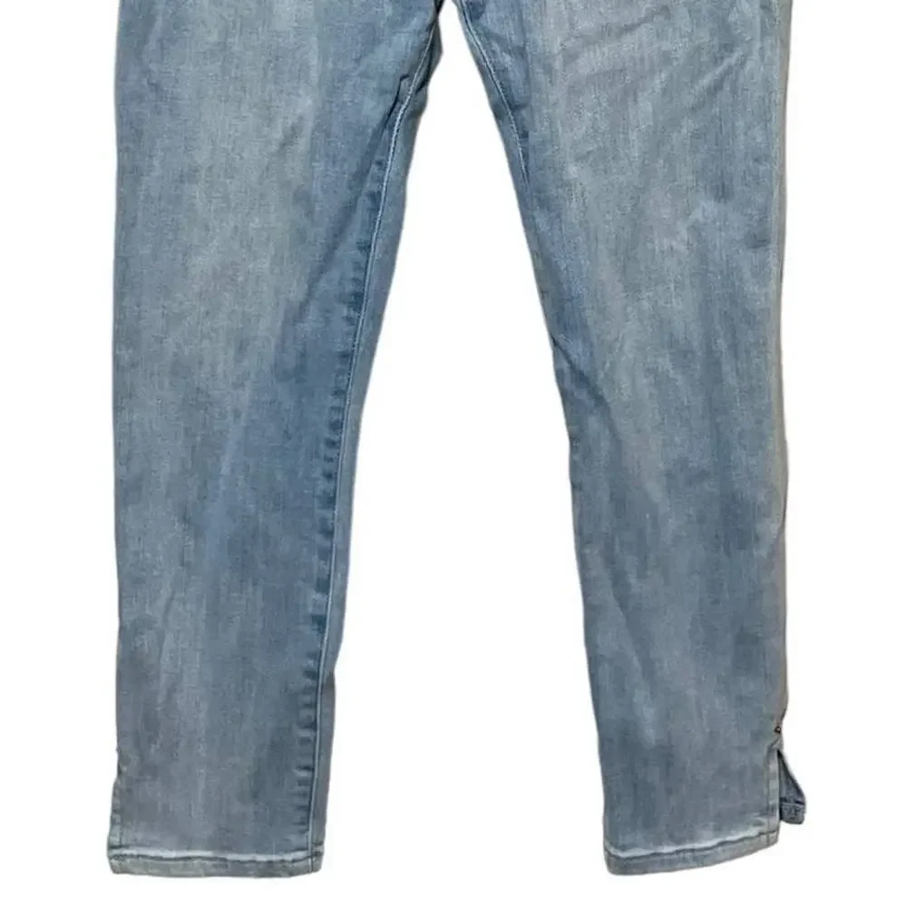 Frame Ali High Rise Cigarette Light‎ Wash Jeans